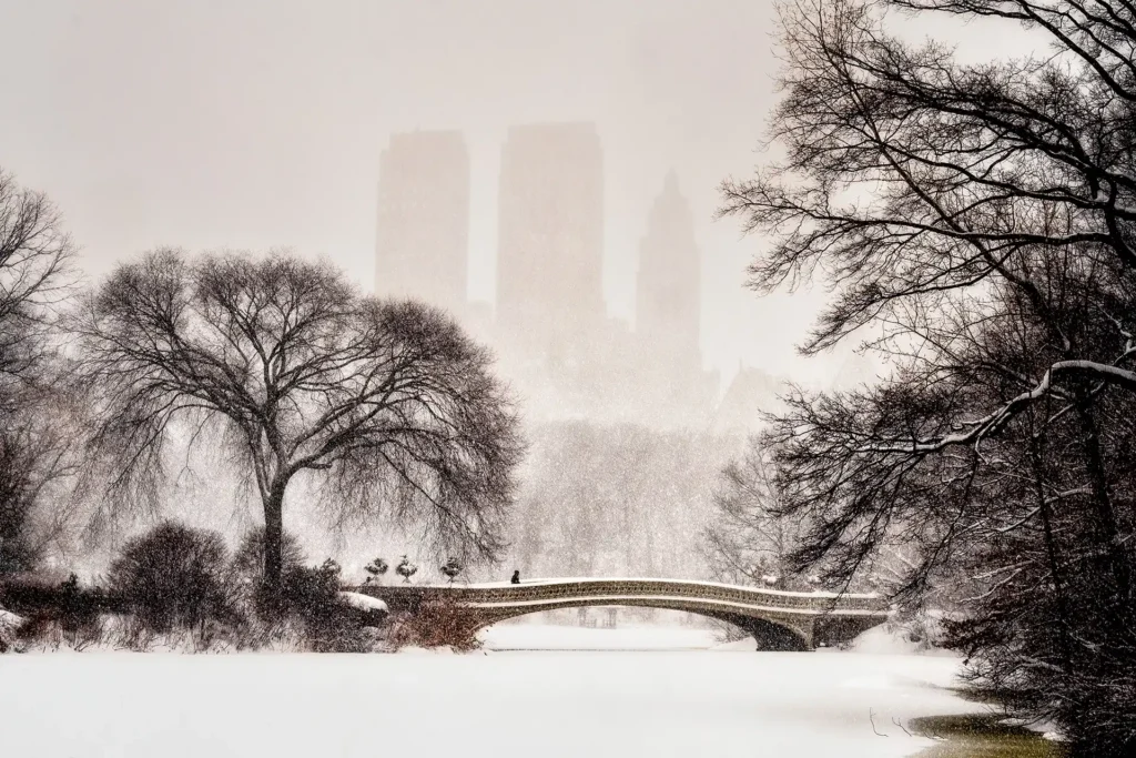 BOW_BRIDGE_SNOWFALL