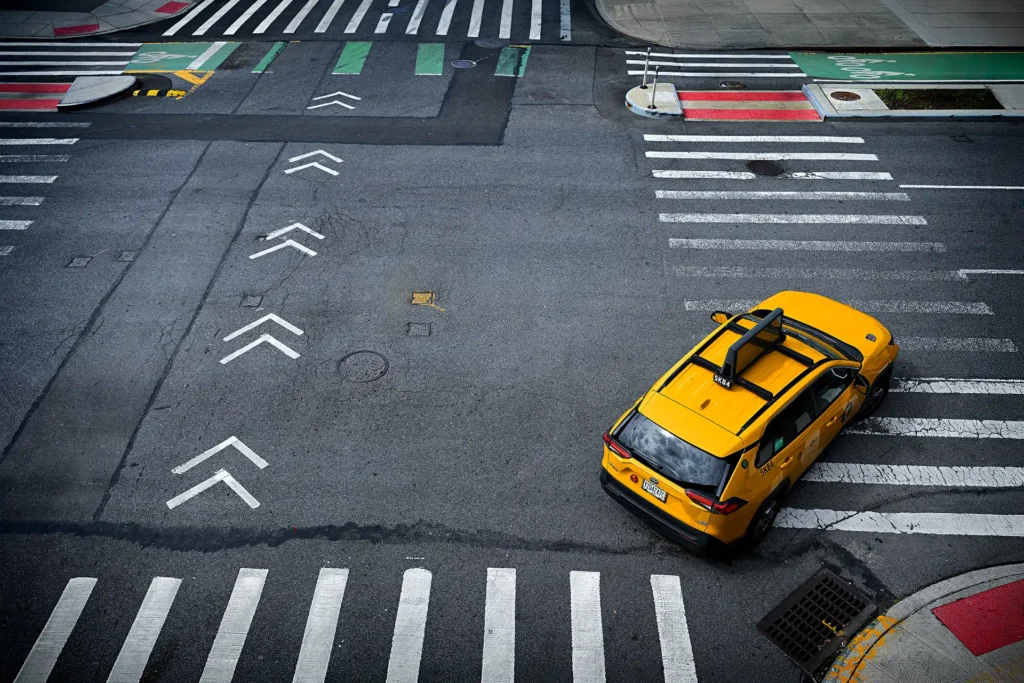 TURNING_TAXI_CHELSEA_MARKET
