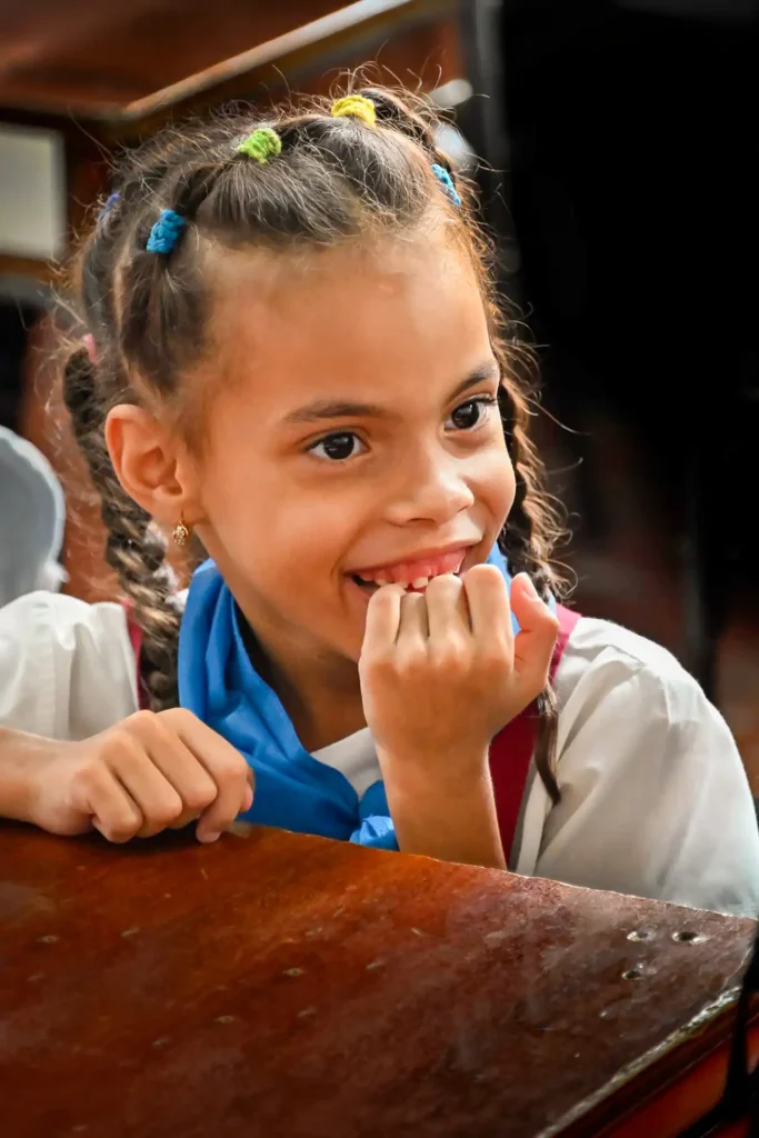 schoolgirl_with_ribbons