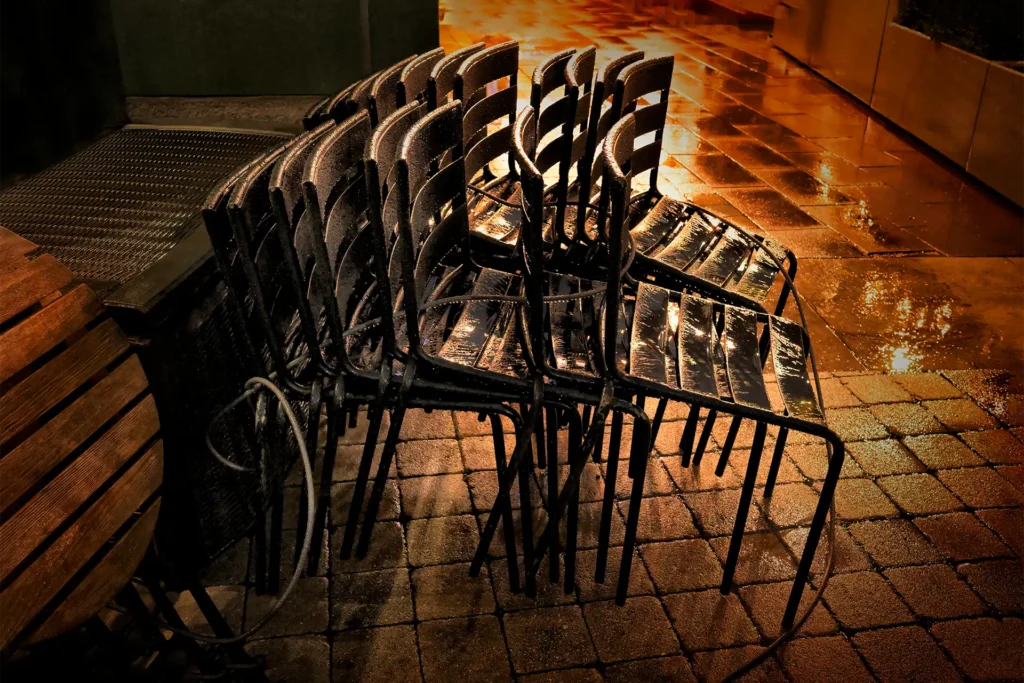 ARDESIA_STACKED_CHAIRS